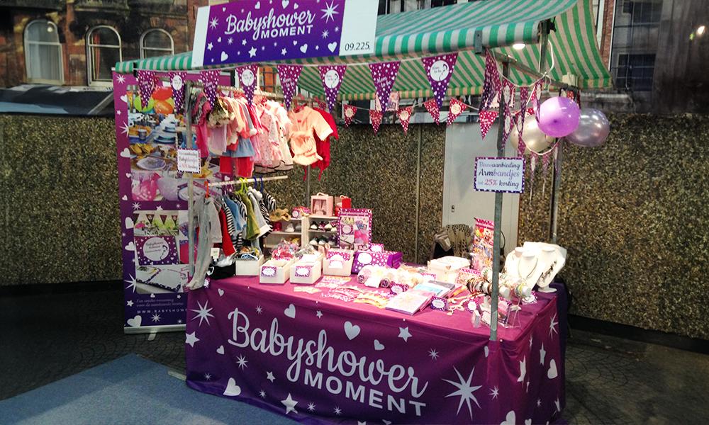 Make My Moment team op de 9 maanden beurs