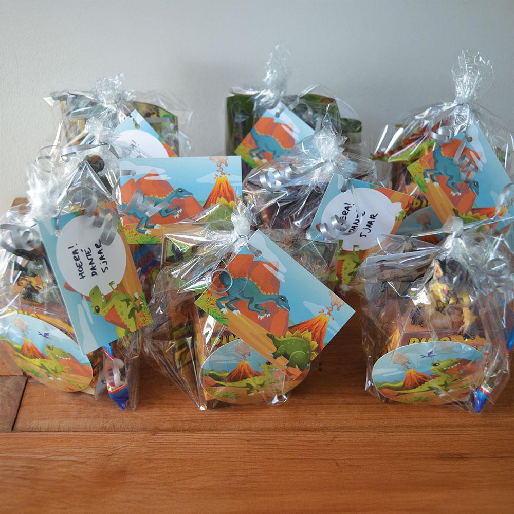 Dino traktatiekaartjes 