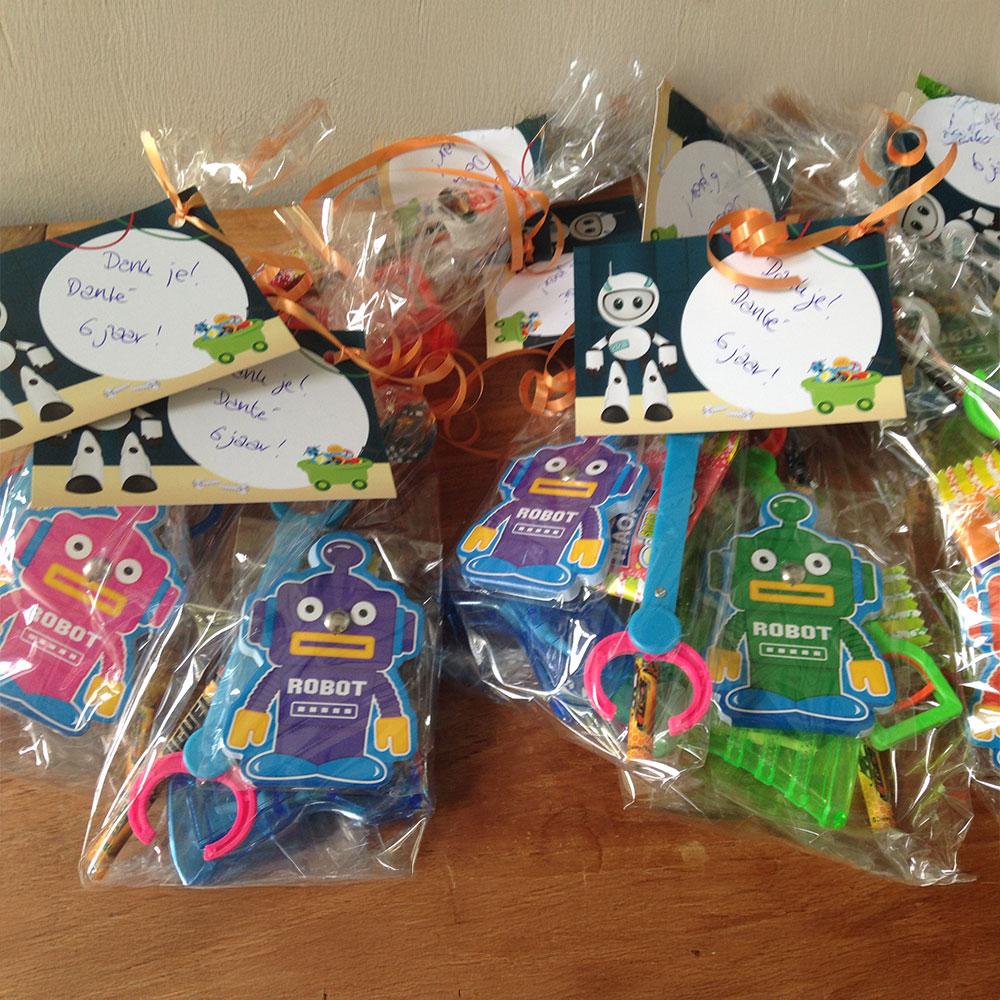 Traktaties met robot traktatiekaartjes