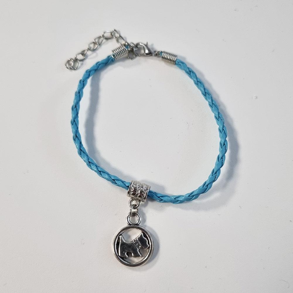 Armbandje blauw hondje