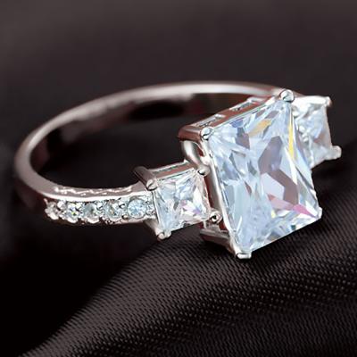 Verlovingsring zilver met vierkant design